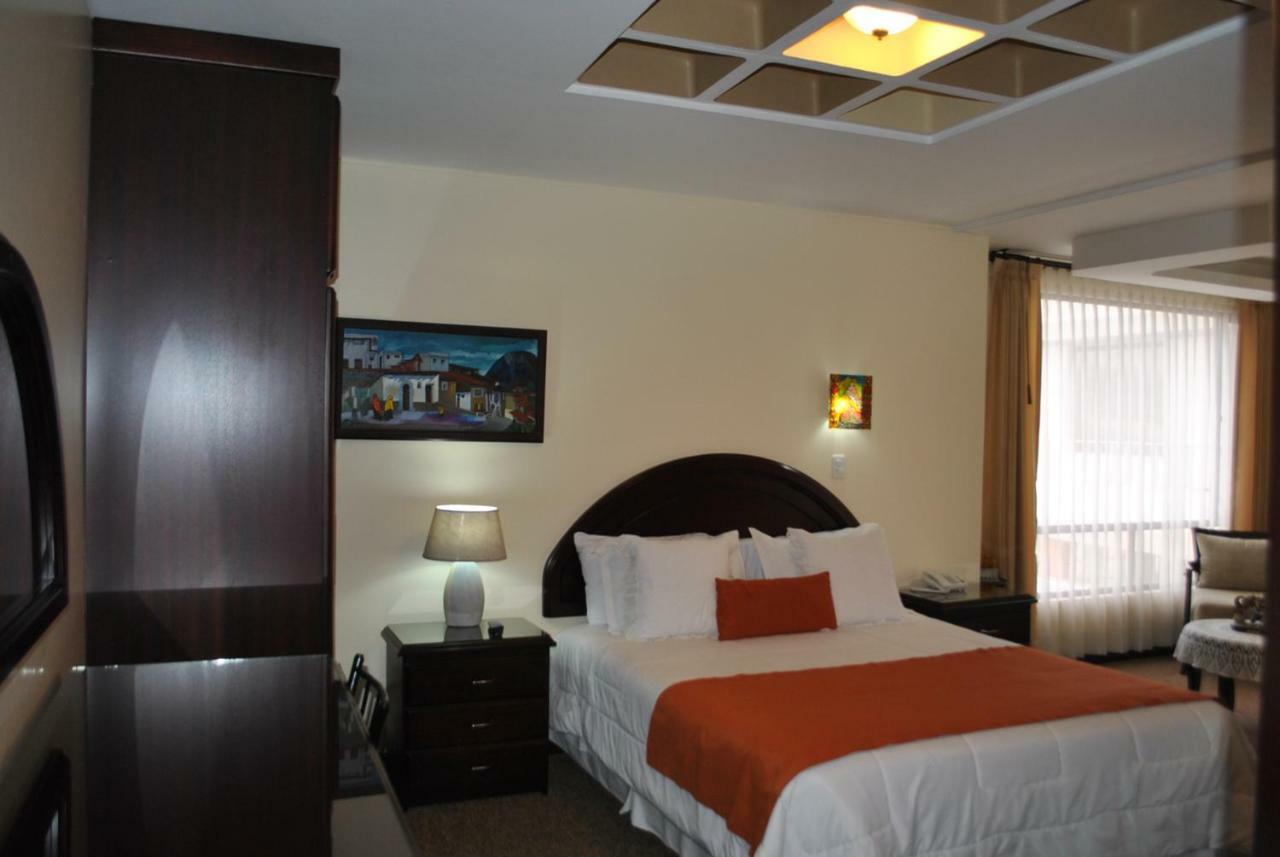 Mak Inn House Латакунга Екстериор снимка